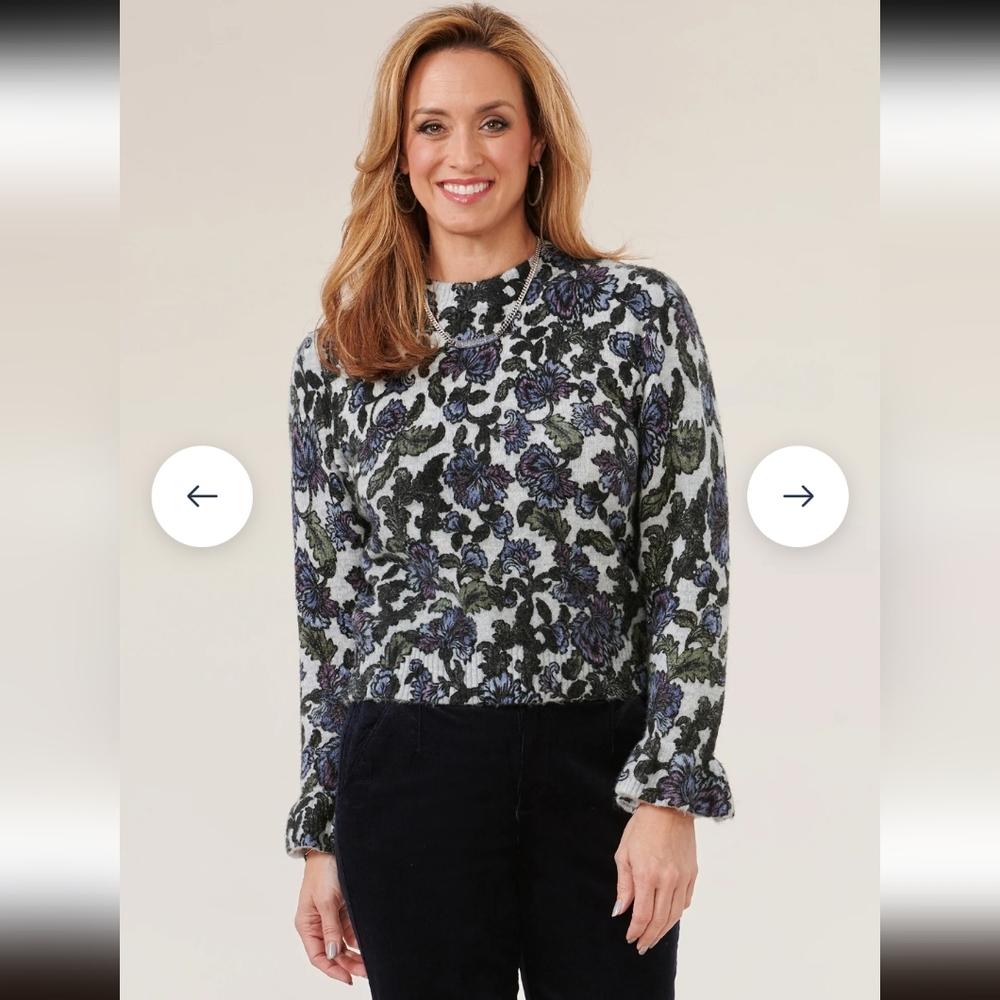 Democracy Long Blouson Flounce Sleeve Scallop Edge Floral Sweater Size S
